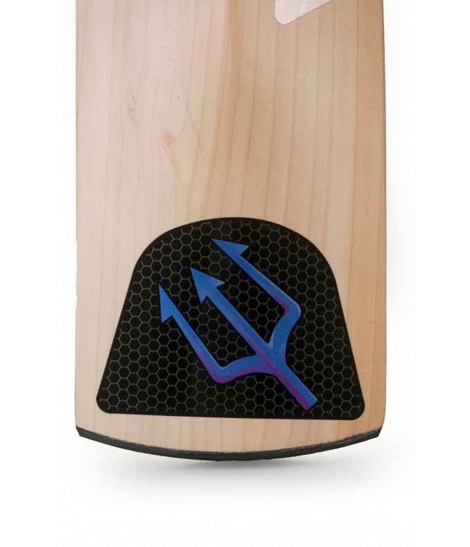 UZI Poseidon Pro Junior Cricket Bat